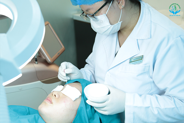 Trị sẹo rỗ do mụn